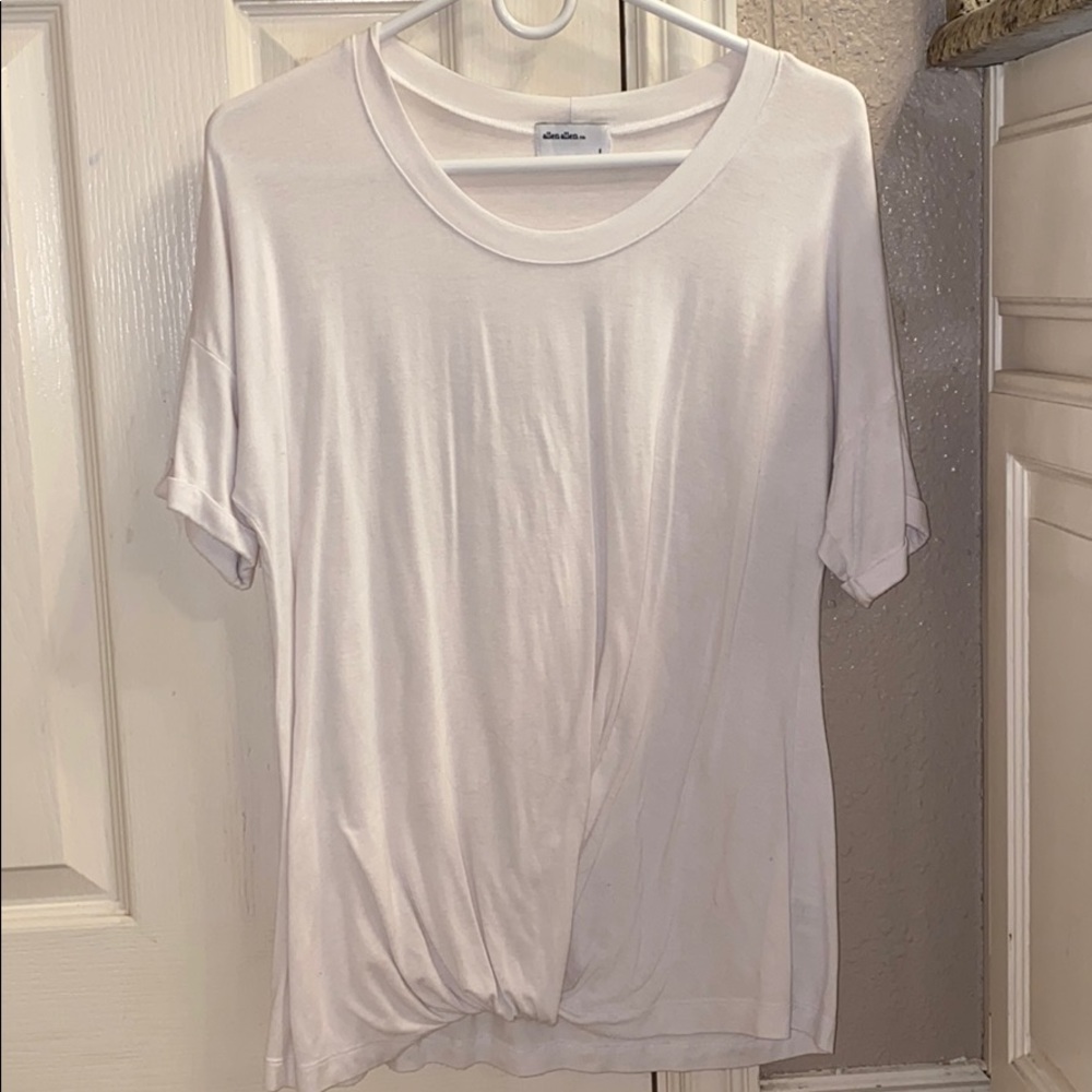 Whit short sleeve top
